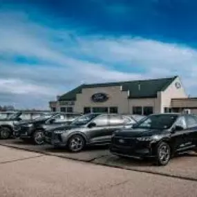 Conklin Ford Newton Exterior