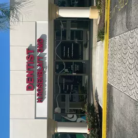 Bild von Hugh B Rosenblatt, DMD, PA - Boynton Beach Family Dentistry