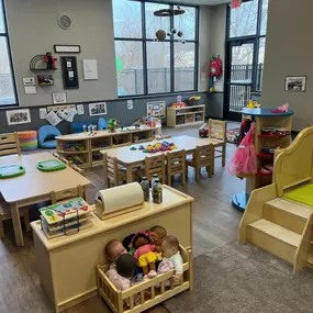 A toddler classroom at New Horizon Academy in Overland Park, KS.