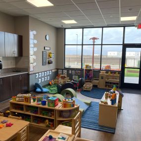 A toddler classroom at New Horizon Academy Urbandale