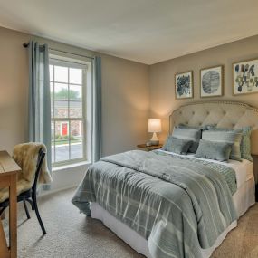 Arlington|Bedroom