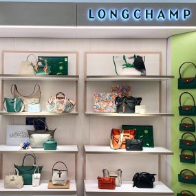 Bild von Longchamp at Nordstrom Oakbrook