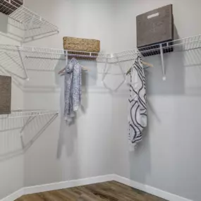 Closet  | Avasa Hammock