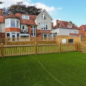 Basingstoke Copper Beeches Garden area