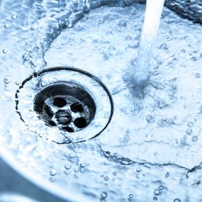 #LifeHack: Keep a clean plunger in your kitchen in case your pipes clog.
#ProTip: Nobody enjoys using a plunger for the toilet or sink. Prevent drain blockages with water jetting.