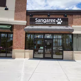 Our hospital is conveniently located at The Market at Cane Bay shopping center at the intersection of State Road and Cane Bay Boulevard. This location is ideally situated for residents of the Cane Bay neighborhoods, including Old Rice Retreat, Sanctuary Cove, Del Webb Cane Bay, Lindera Preserve and Magnolia.