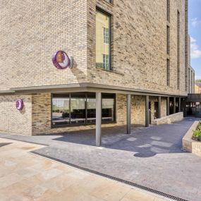 Premier Inn Oxford City Centre (Westgate) exterior