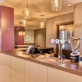 Premier Inn Oxford Botley restaurant