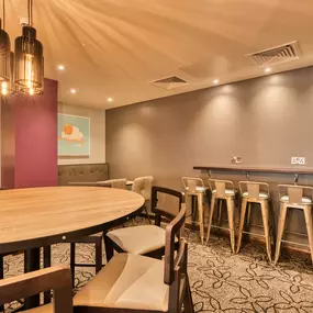 Premier Inn Oxford Botley restaurant