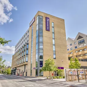 Premier Inn Oxford Botley exterior