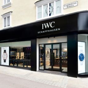 IWC Schaffhausen Boutique - Ernest Jones