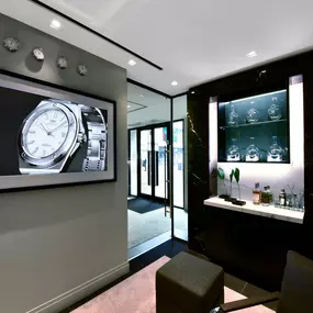 IWC Schaffhausen Boutique - Ernest Jones