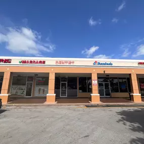 Bild von Sage Dental of Miami at Airpark Plaza (formerly Miami Dental Care)