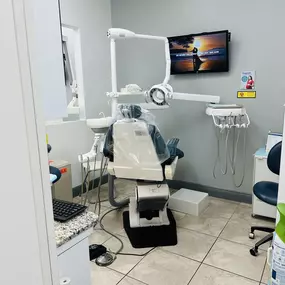 Bild von Sage Dental of Miami at Airpark Plaza (formerly Miami Dental Care)