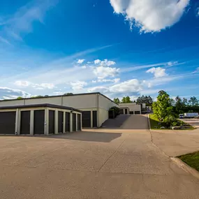 Climate controlled storage rentals near Countryside Animal Hospital Pl