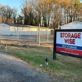 Clean storage units near Mattress Outlet in Camden, SC