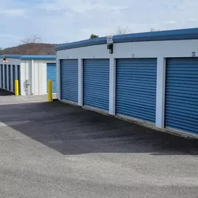 Temperature controlled storage unit rentals near CrossFit Anazao