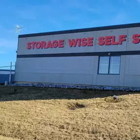 Safe and secure self-storage units off I-64 in Virginia