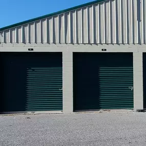 Clean self-storage units near Best Western Plus