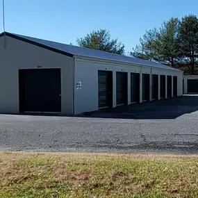Variety of storage unit rentals near Pocomoke Plaza Shopping Center