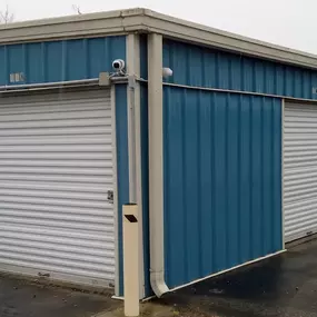 Storage units with drive up access near Lake City Park