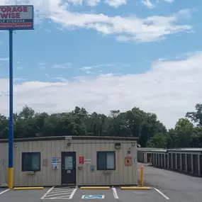 Temperature controlled storage unit rentals near Target and Starbucks in Culpepr, Virginia