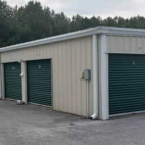 Boat storage facility near UPS in Salisbury