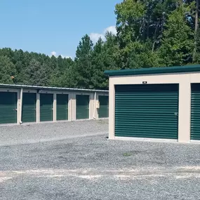 Temperature controlled self-storage unit rentals near Best Western Plus in Pocomoke City
