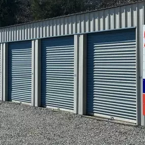 Drive-up storage rentals near Kefauver Park