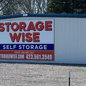 Storage units with 24/7 access near Tsali Notch Vineyard