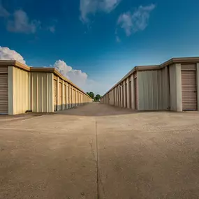 Drive up storage rentals outside Houston, Texas