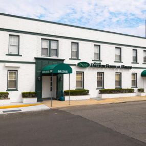 Bild von Thomas F. Dalton Funeral Home - Floral Park