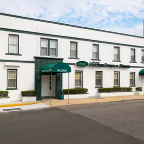 Bild von Thomas F. Dalton Funeral Home - Floral Park