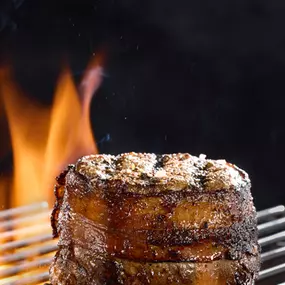 Bild von Firebirds Wood Fired Grill