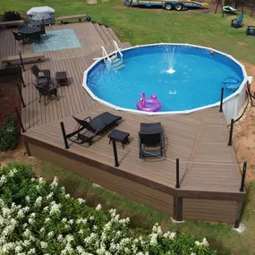 Bild von Backyard Builders Decks and Outdoor Living