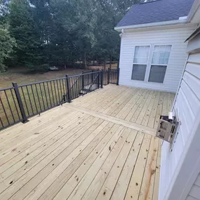 Bild von Backyard Builders Decks and Outdoor Living