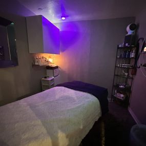 Altered Hues massage room