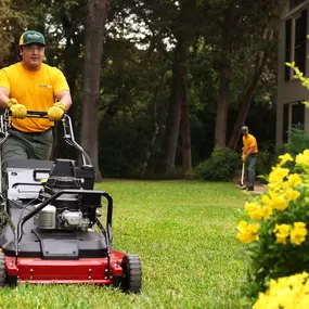 Bild von The Grounds Guys of Myers Park