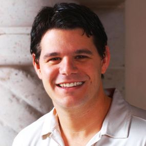 Melbourne plastic surgeon, Dr. Roger Bassin, is the founder of Body By Bassin. Dr. Bassin is nationally-recognized as a leader in the field of plastic surgery. Dr. Bassin earned his residency in Ophthalmology from Mt. Sinai Medical Center and completed an internship at Lennox Hill Hospital in New York City, where he perfected the art of providing patients with “un-operated” results.