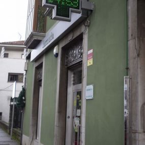 FARMACIAPARAFARMACIACORNELLA.jpg