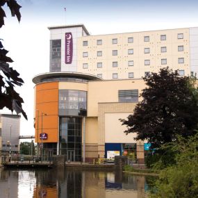 Premier Inn Hemel Hempstead Central hotel exterior