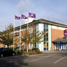 Premier Inn Reading (Caversham Bridge) hotel exterior