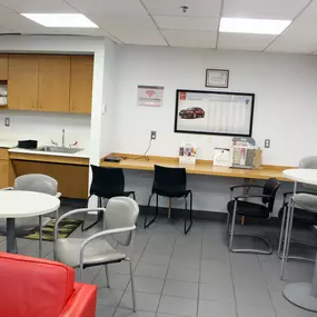 Bild von Sheehy Nissan of Manassas Service & Parts Department