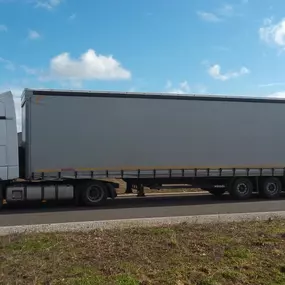 Bild von Vnitrostátní a mezinárodní doprava - Ing. Jan Hering