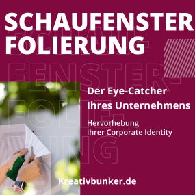 Schaufensterfolierung von Kreativ Bunker: Verwandeln Sie Fenster in überzeugende Werbeflächen. Unsere Folierungen ziehen Blicke an und vermitteln Ihre Botschaft.