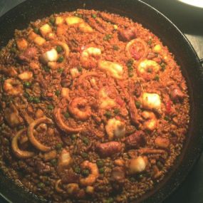 restaurant-mediterrani-paella-03.jpg