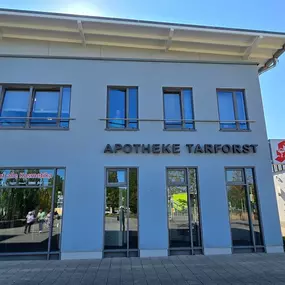 Aussenansicht der Apotheke Tarforst