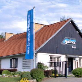 Gollner GmbH - Dachdeckerei, Spenglerei, Garten- und Landschaftsgestalter
Sie finden uns im Ortsteil Sankt Martin. Visavis befindet sich ein großer Parkplatz.