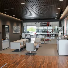 Discover the Darrow difference with the Russ Darrow Nissan of West Bend Service Department.