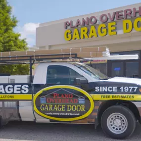 Bild von Plano Overhead Garage Door